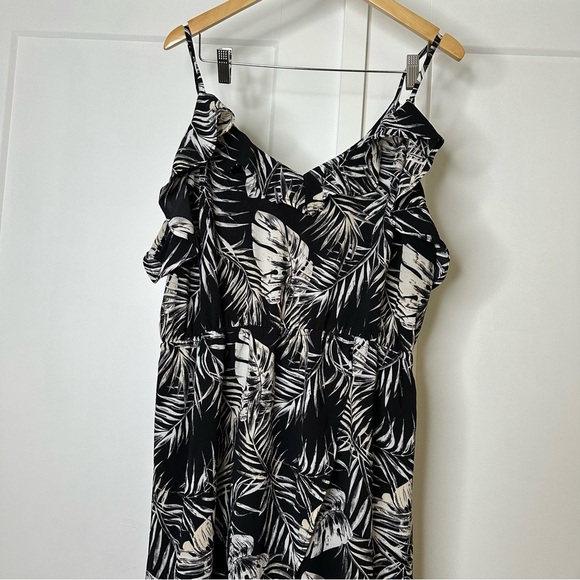 Suzie Shier maxi dress - Picture 3 of 10